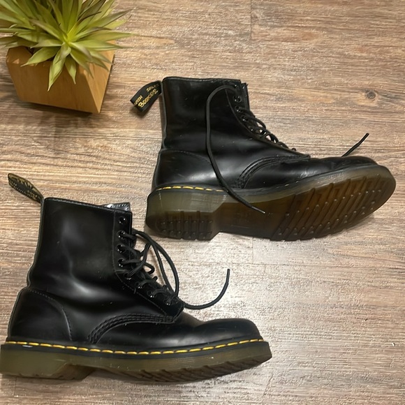 Doc Marten 1460s - Picture 5 of 9